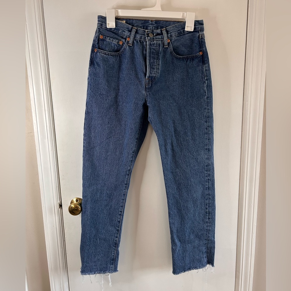 LEVI’S PREMIUM 501 BUTTON FLY JEANS W27 L30